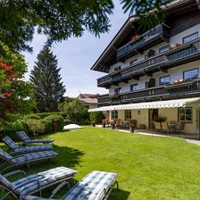 Villa_Lisa_Seestrasse_12_Kirchberg_07_2022_Garten_