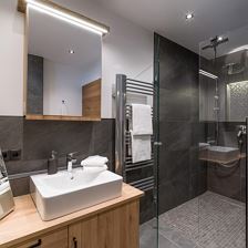 Badezimmer 2