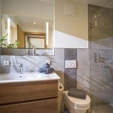 Appartement 2 Badezimmer