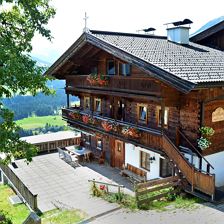 Haus-Stallhauesl-Sommer