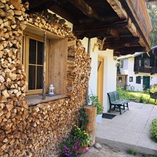 Eingang und Knappenhaus 2020-08