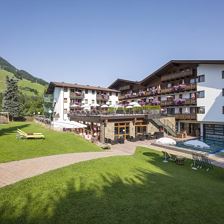 Hotel_Kroneck_Schauerstr_45_Kirchberg_08_2018_Auss