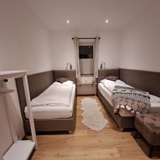 App. Hahnenkamm, Schlafzimmer mit 2 Einzelbetten