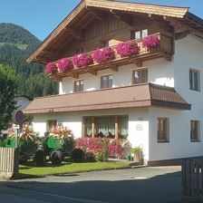 geschmückte Traktoren