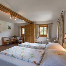 Peternhof_Klausen_9_Kirchberg_07_2022_Zimmer_4