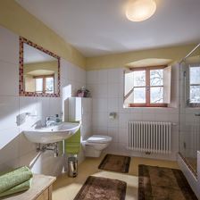 Appartement_Bergblick_Ahornstrasse_Bad