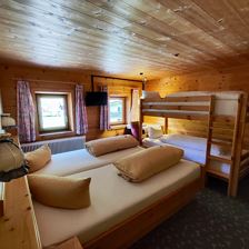 Mitterjager Zimmer mit Stockbett_2