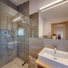 Natur Suite Dusche / WC