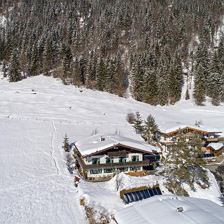 Hausansicht Winter