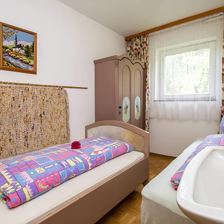 Einbett-Zimmer