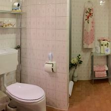 Am Lift, Dusche/WC
