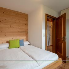 Haus_Sevignani_Hornweg_48_St_Johann_Schlafzimmer