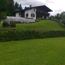 Hausansicht Sommer II