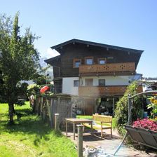 Hausansicht Sommer