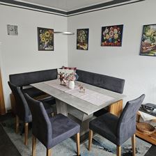 Moderner Essbereich in der Küche