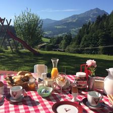 Frühstück auf der Sonnenterrasse