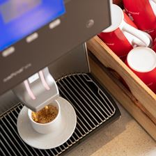 Start-in-den-Tag-mit-ausgezeichneten-Kaffee (Groß)