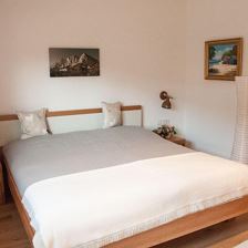 Schlafzimmer III