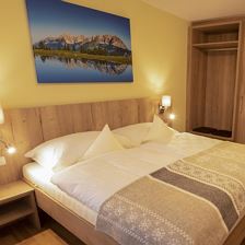 Schlafzimmer 1