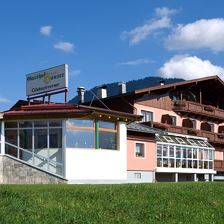 Hausansicht Sommer II