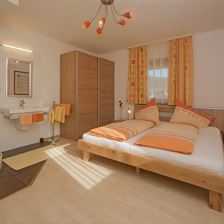 Schlafzimmer III