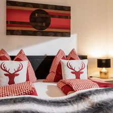 Haus_Milan_Weibernweg_2_St_Johann_Schlafzimmer_1