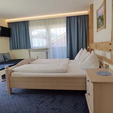 Dreibettzimmer 202