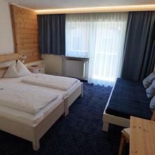 Dreibettzimmer 204