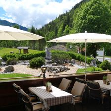 Sonnenterrasse mit Blick zum Jakobskreuz