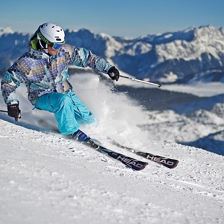 detail-snowboarden-steinplatte-waidring