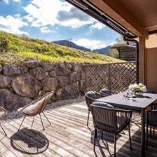 Haus_Steinplatte_Dorfstrasse_33_Waidring_Terrasse_