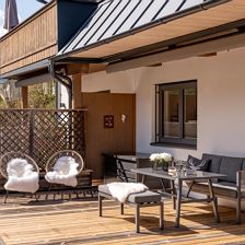 Haus_Steinplatte_Dorfstrasse_33_Waidring_Terrasse_