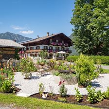 Plankenhof_Vogeltennweg_18_Waidring_08_2023_aussen