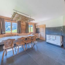 Essbereich mit Stühlen - Getznerhof