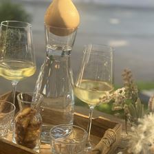 10 Minuten zu Fuß Auf ein Glas Wein