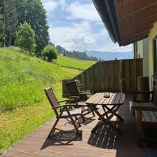 Blick von der Terrasse App.3 Schlafzimmer.