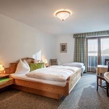 Dreibettzimmer