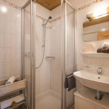 Zimmer 2 Badezimmer