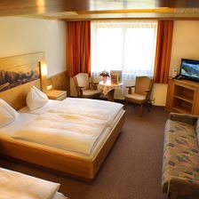Dreibettzimmer