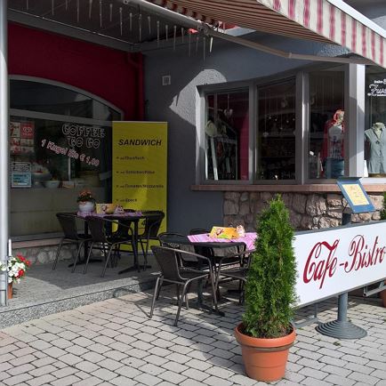 Conny's Café