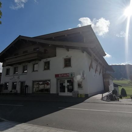 SPAR market Kapeller