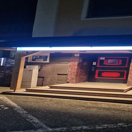 Hully Gully Table Dance