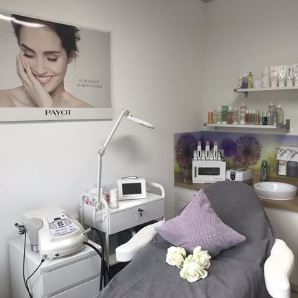 Kosmetiek - voetverzorging - massages Carina Gruber