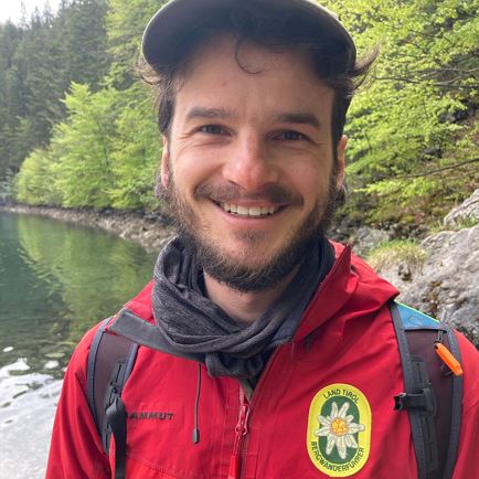 Mountain and hiking guide Tobias Muster