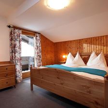 Schlafzimmer1