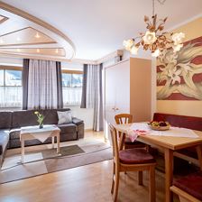 Ferienwohnungen_Pfeiler_Buchenstein_25_St_Ulrich_a