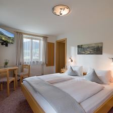 Freihof_Holzham_108_Westendorf_05_2022_Zimmer_Alpe