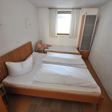 Gasthof Oberbräu, Hopfgarten, App.1, Schlafzimmer