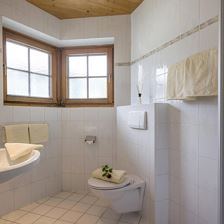 Brixnerwirt_Dorfstrasse_94_Brixen_Zimmer_24_Badezi