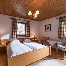Schlafzimmer 2